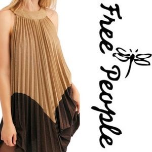 🌸Host Pick🌸Free People Pleated Metallic dressNWT